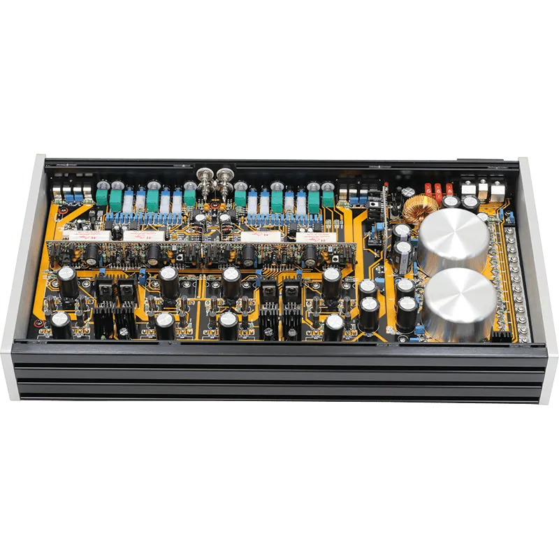 4 kanalų aukščiausios klasės High-End garso stiprintuvas Ground Zero GZPA 4SQ, 1400W