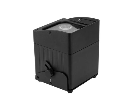 EUROLITE AKKU IP UP-4 QCL Spot QuickDMX MK2 - Juodas prietaisas su reguliavimo rankenėle ir jungtimi