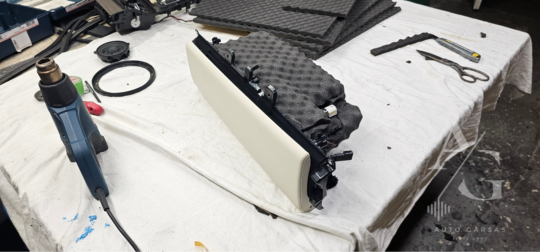 Range Rover / L460 - Garso izoliacija, bei garso aparatūra