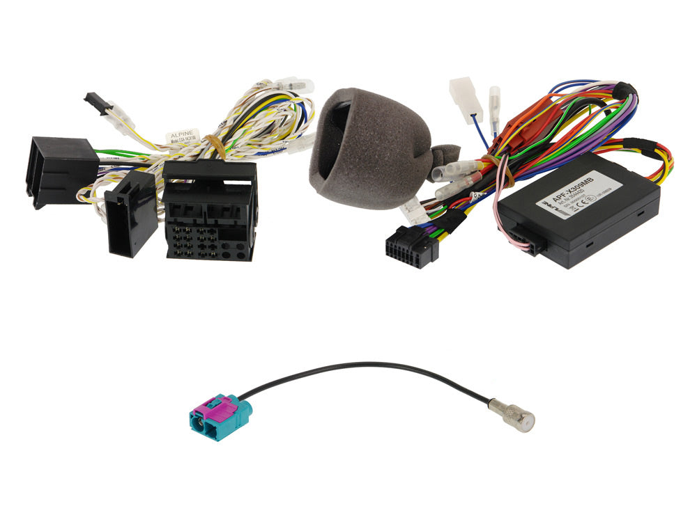 Alpine APF-X309MB, CAN-Bus and steering wheel remote control interface with vehicle display output