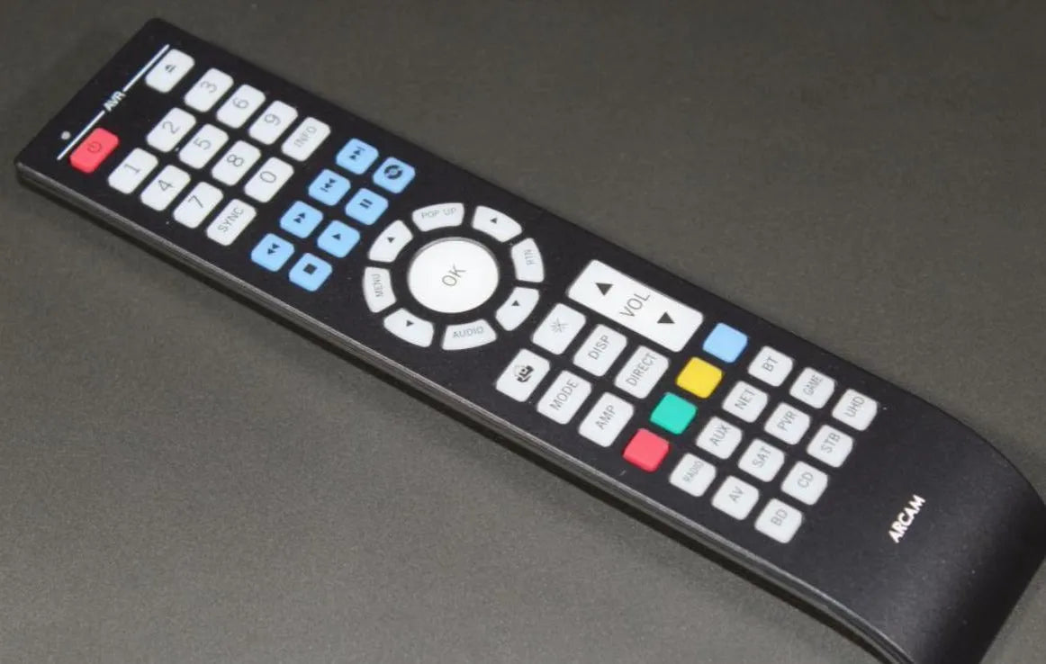 ARCAM AVR10, AV resyveris-stiprintuvas A/B klasės 7ch