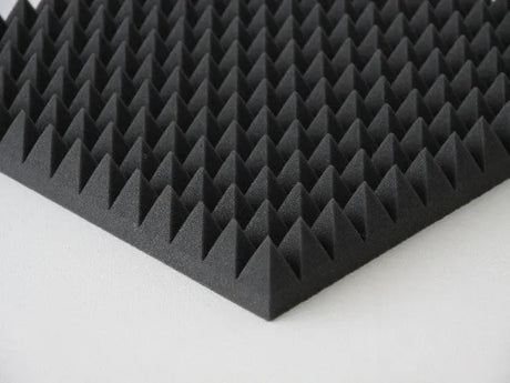 Akustinis porolonas "Piramidės" garso izoliacijai 1x1m