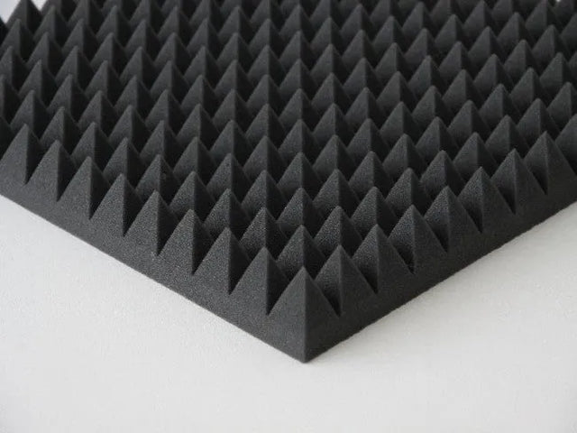 Akustinis porolonas "Piramidės" garso izoliacijai 1x1m