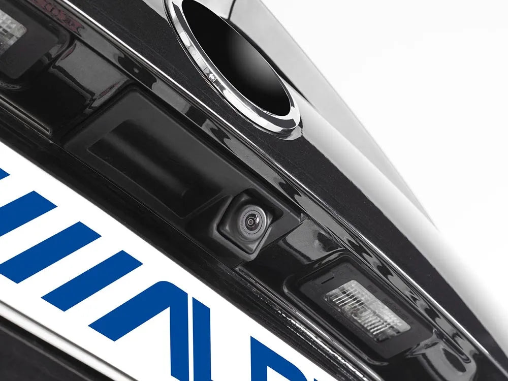 Alpine KIT-R1AU, Galinio vaizdo kameros montavimo komplektas - Galinė panelė su integruota kamera