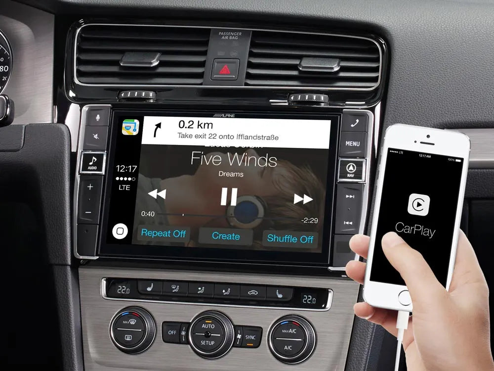 Alpine X903D-G7, automobilinė multimedija- navigacija su TomTom žemėla - iPhone prijungtas prie automobilio multimedijos