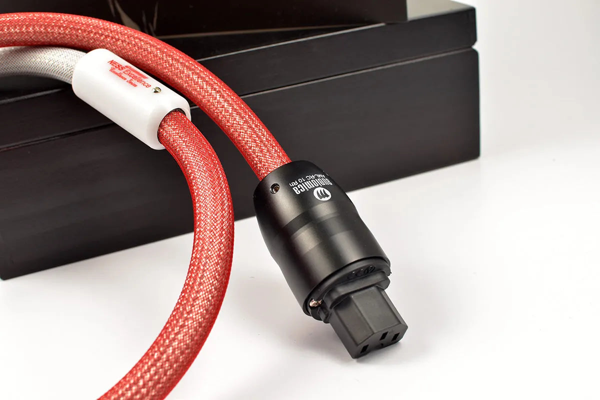 Audiomica Ness Excellence, maitinimo kabelis