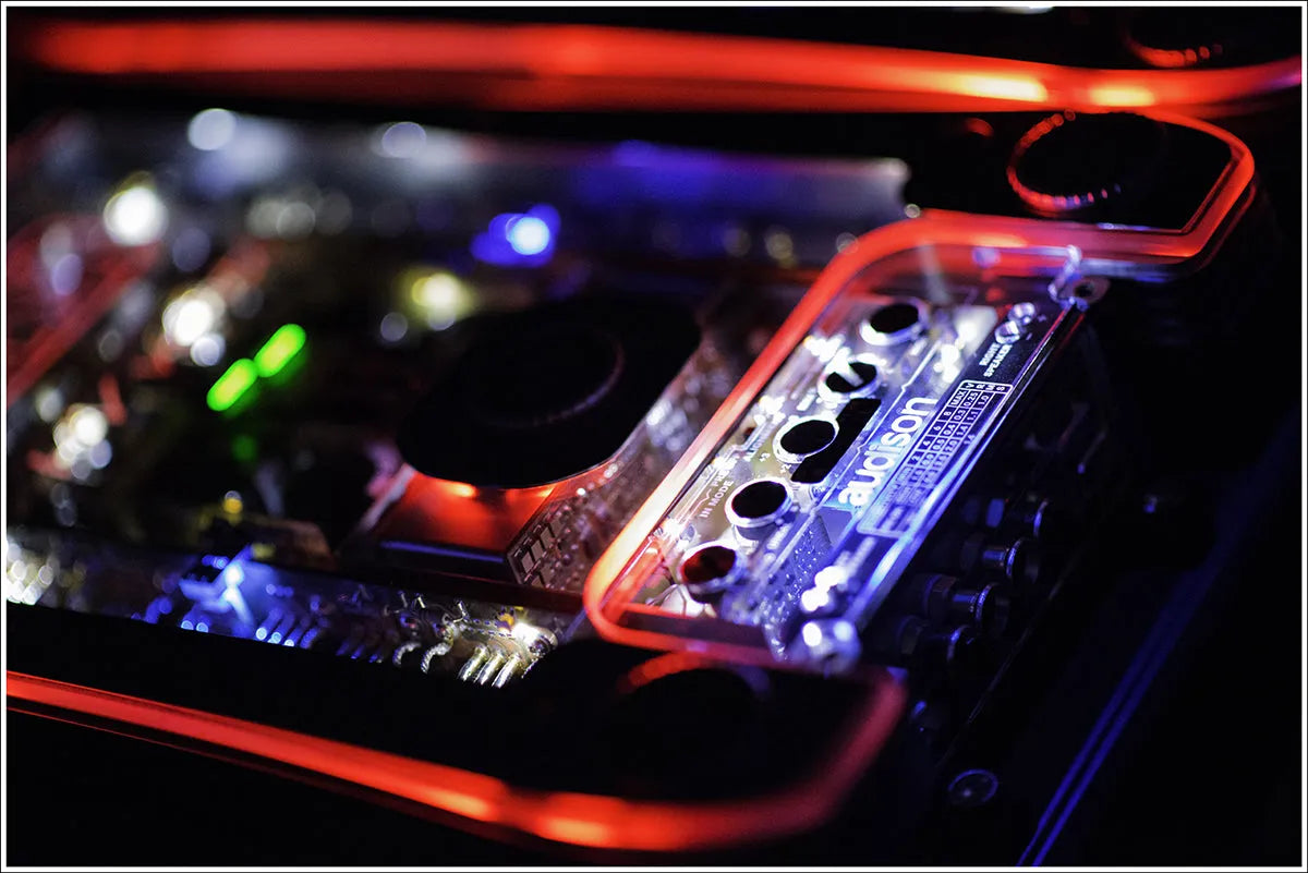 Audison Thesis HV venti, automobilinis garso stiprintuvas