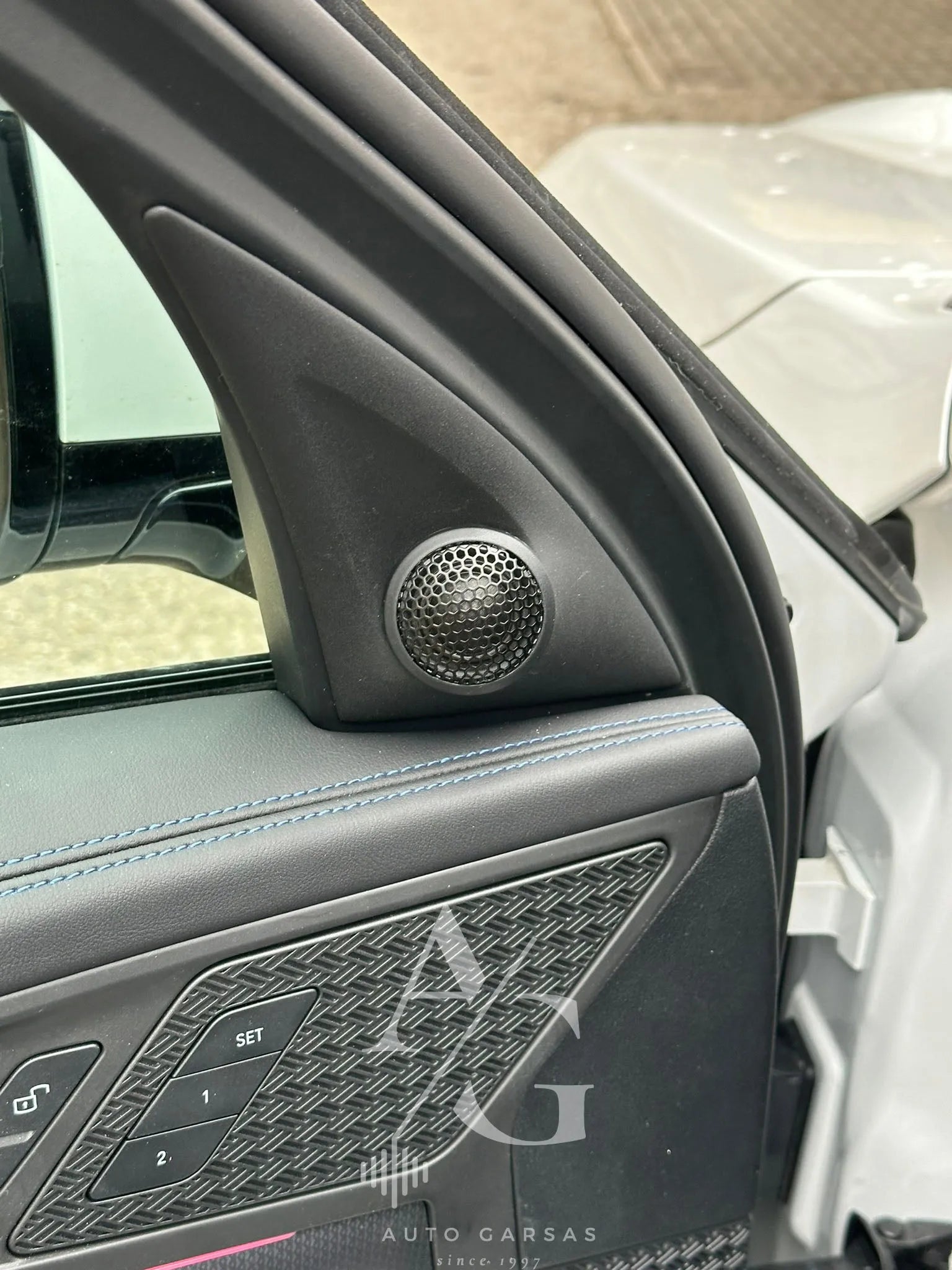 BMW garso sistema 2024