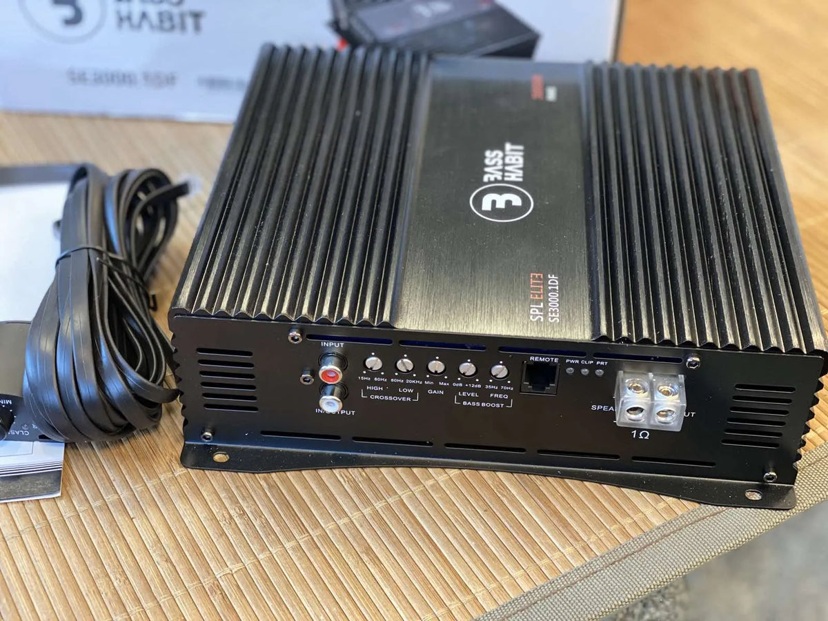 Bass Habit SPL ELITE 3000.1DF Mono, D-Klasės automobilinis garso stipr - galinė panelė su jungtimis ir laidu