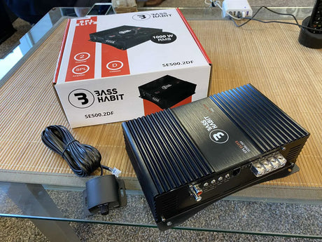 Bass Habit SPL ELITE 500.2DF, automobilinis garso stiprintuvas 2x500W - nuotolinio valdymo pultelis ir laidai