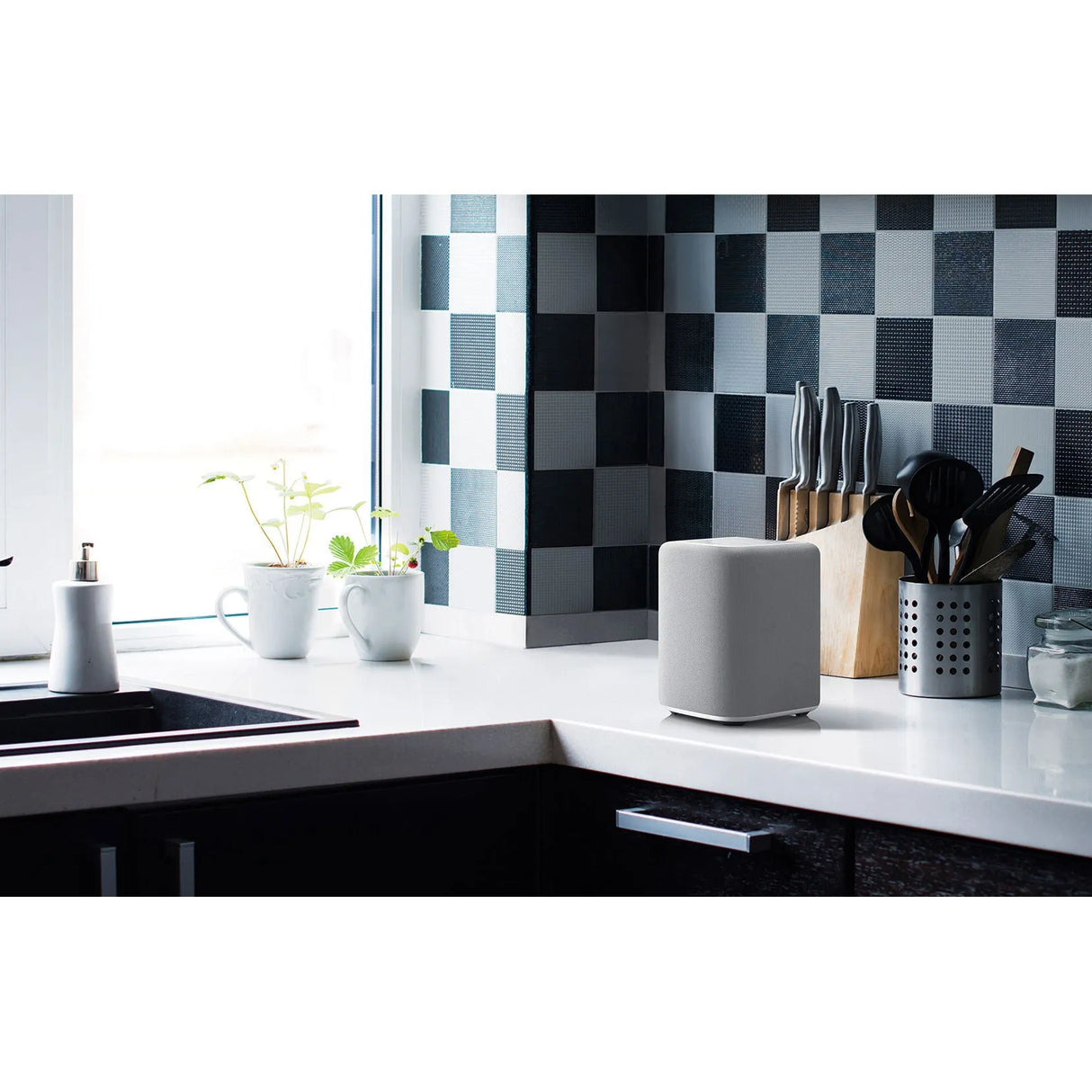 Belaidė aktyvi garso kolonėlė Yamaha WX-010 MusicCast, 25W