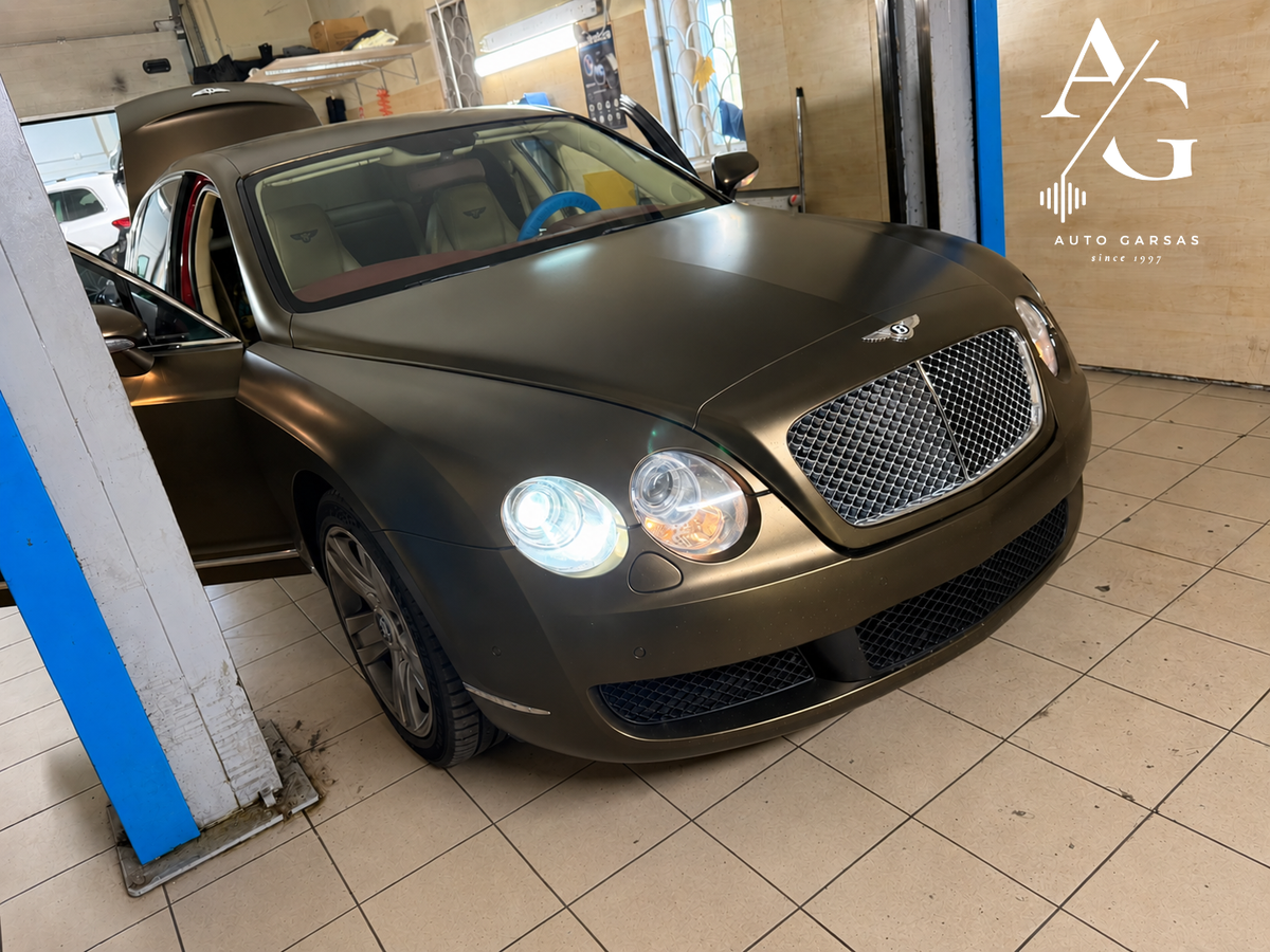 Bentley Continental GT - CarPlay adapterio montavimas