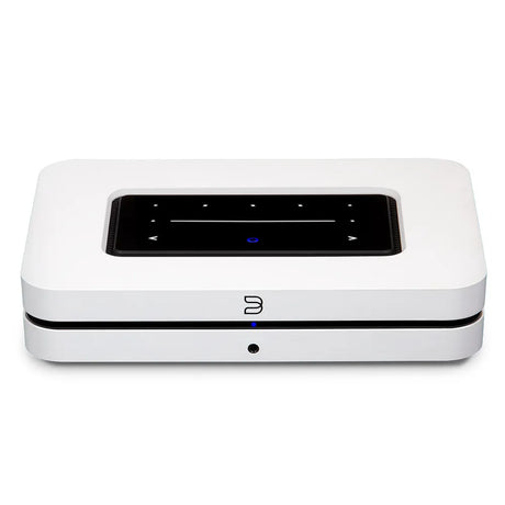 Bluesound NODE, belaidis tinklo grotuvas su HDMI ARC, Dirac Live - viršutinė panelė su lietimui jautriais mygtukais