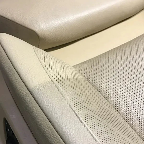 CORALUX automobilių odos priežiūros rinkinys - Odos paviršiaus valymo rezultatas iš arti