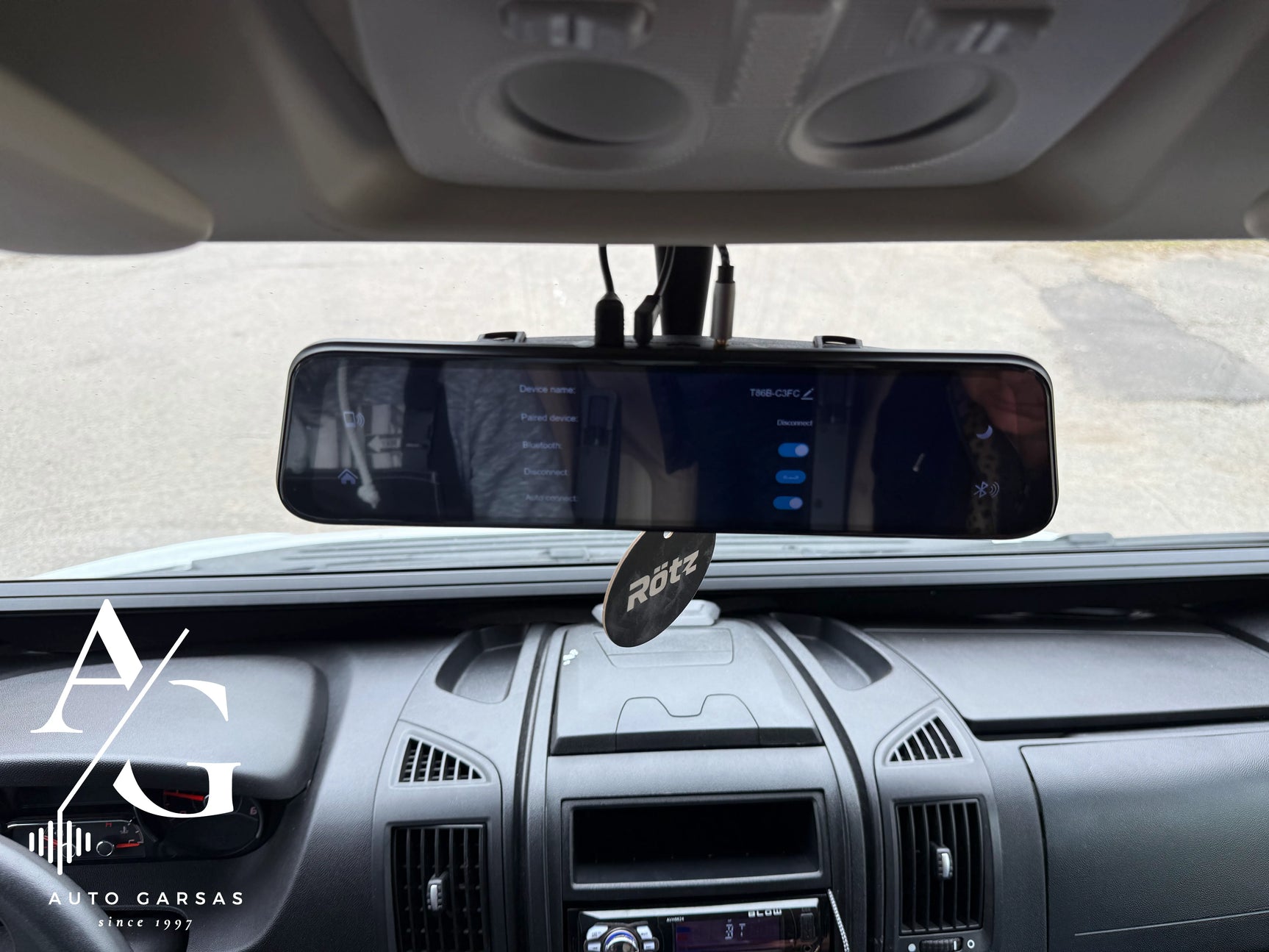 CarPlay ir Android Auto veidrodis sumontuotas kemperyje NUSTATYMAI