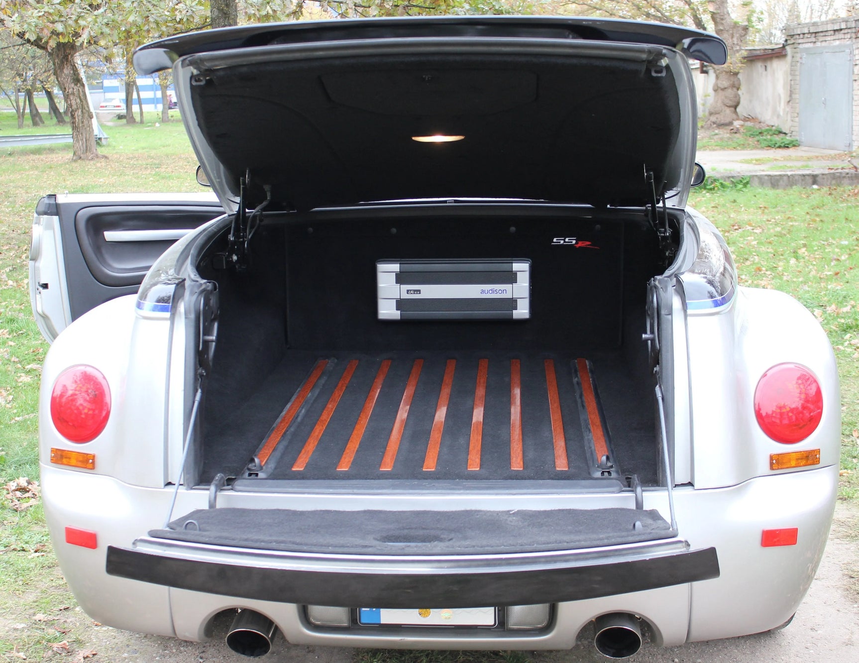 Chevrolet SSR tiuningas