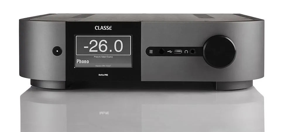 Classé Delta Pre, pradinis stiprintuvas - ekranėlis su garsumo lygiu ir jungtimis