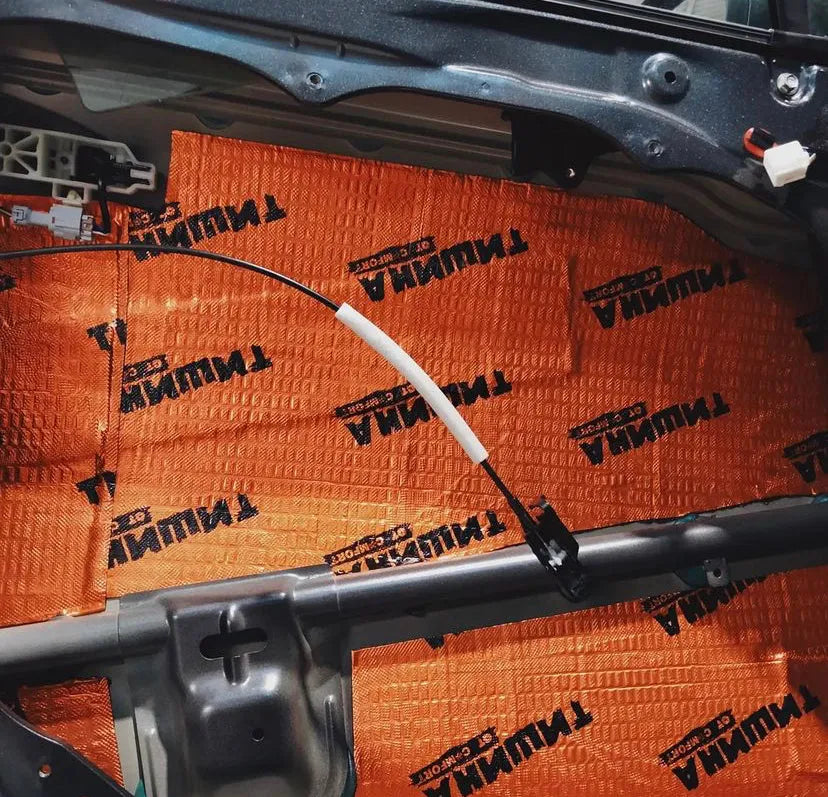 Comfort Mat BRONZE, 2mm vibro izoliacija (0.5x0.7m) - automobilio durelių vidinė pusė su izoliacija