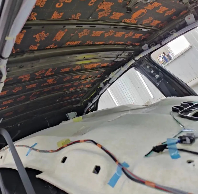 Comfort Mat COBRA, 2.3mm vibro izoliacija (0.5x0.7m) - automobilio stogas su vibroizoliacija ir laidais