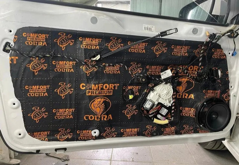 Comfort Mat COBRA, 2.3mm vibro izoliacija (0.5x0.7m) - Automobilio durys su vibroizoliacija ir garsiakalbiu