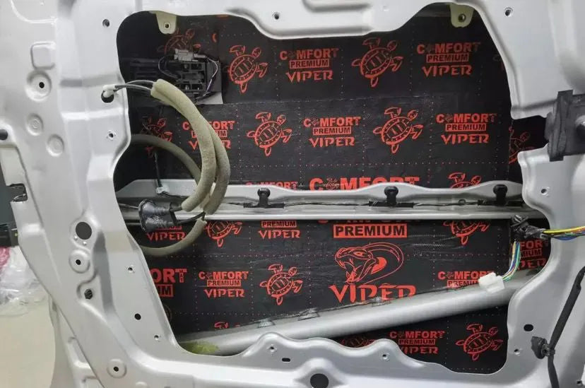 Comfort Mat VIPER, 3mm vibro izoliacija (0.5x0.7m) - vidinė automobilio durų pusė su vibroizoliacija