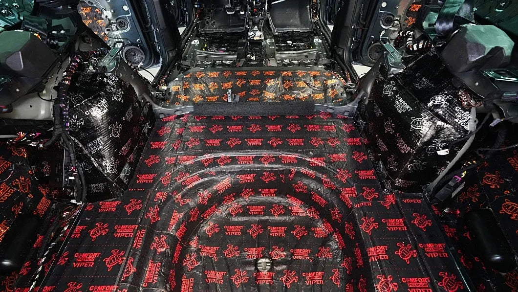 Comfort Mat VIPER, 3mm vibro izoliacija (0.5x0.7m) - Matomi laidų ir jungčių fragmentai