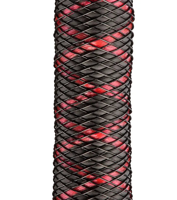 DALI CONNECT SC RM230ST 2 x 3, garsiakalbio kabelis - detalus pynimo vaizdas su raudonais siūlais