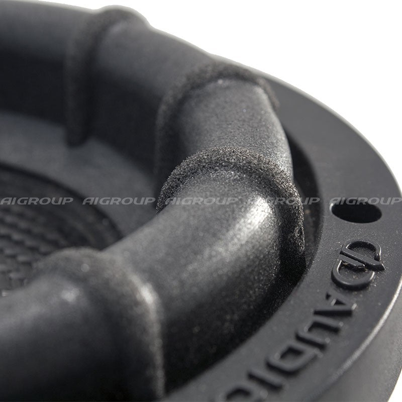 DD Audio 1506 D2 ESP - detalus vaizdas su logotipu ir putplasčiu