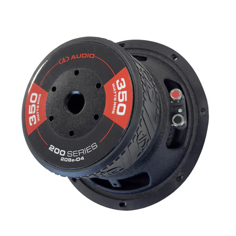 DD Audio 208e-D2 - Galinė dalis su jungtimis ir logotipu
