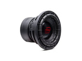DD Audio 2508 ESP D2 - Šoninis kampas su raudonu logotipu ir reljefiniu pavadinimu