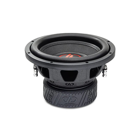 DD Audio 310e-D4 - garsiakalbio magnetas ir tvirtinimo detalės iš arti