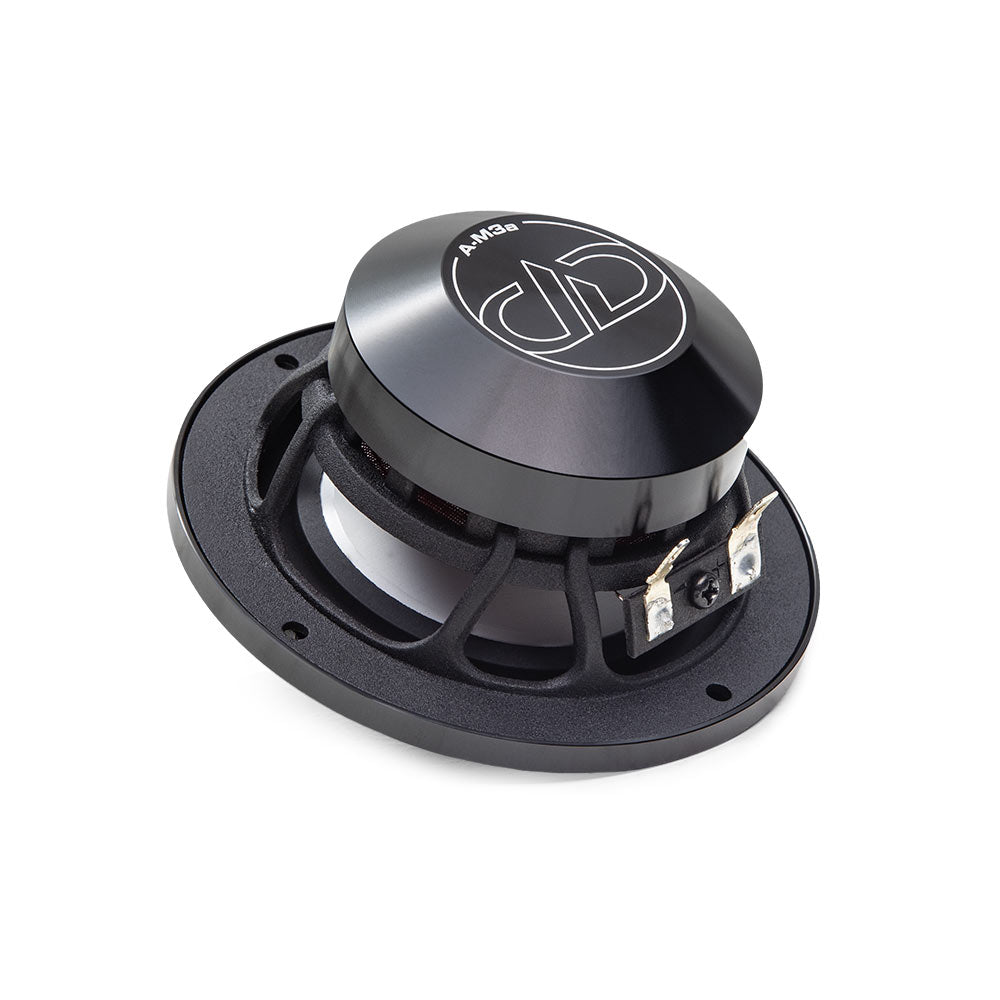 DD Audio A-M3a - garsiakalbio metalinis dangtelis su logotipu