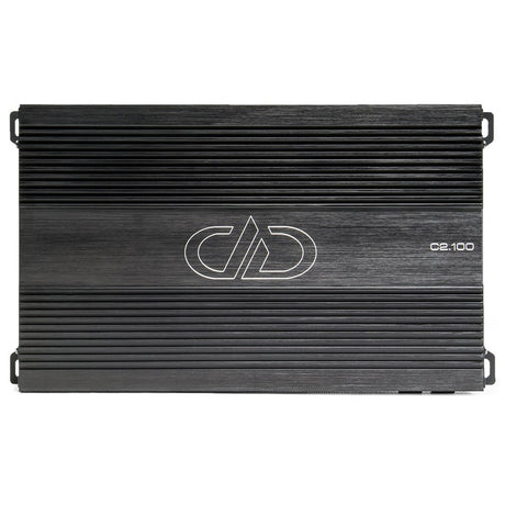 DD Audio C2.100 - šoninis vaizdas su logotipu ir modeliu