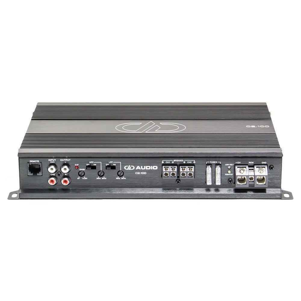 DD Audio C2.100 - galinė panelė su jungtimis ir valdymo elementais