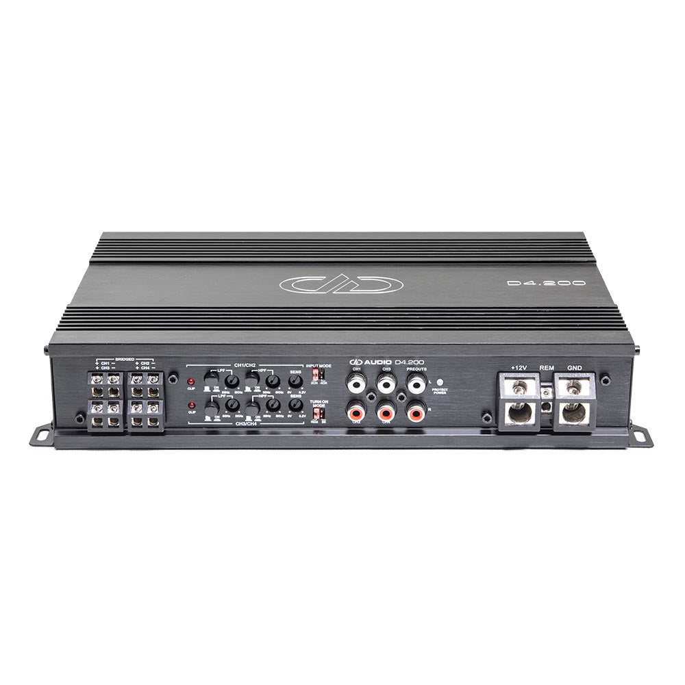 DD Audio D4.200 - Galinė panelė su visomis jungtimis ir valdikliais