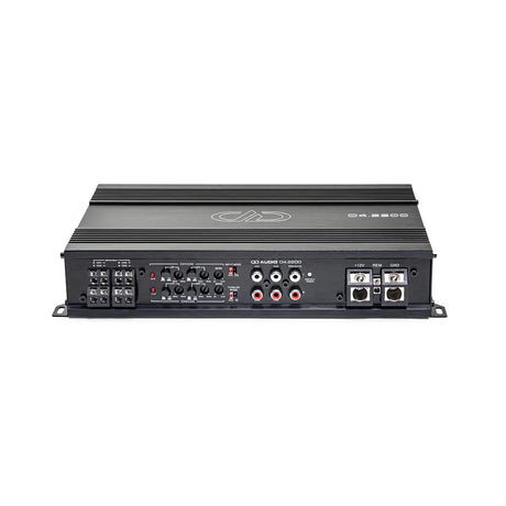 DD Audio D4.2200 - galinė panelė su jungtimis ir valdikliais