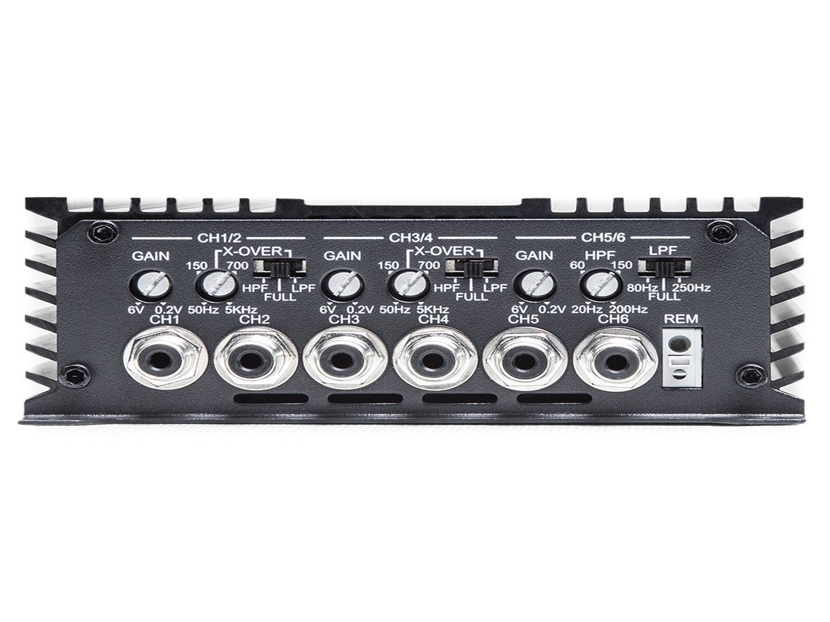 DD Audio D6.500 - galinė panelė su jungtimis ir valdikliais