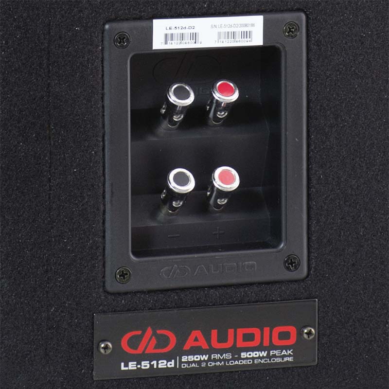 DD Audio LE-512D-D2 - Galinė panelė su jungtimis ir logotipu