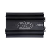 DD Audio M5000 - Šoninis vaizdas su jungtimis ir logotipu