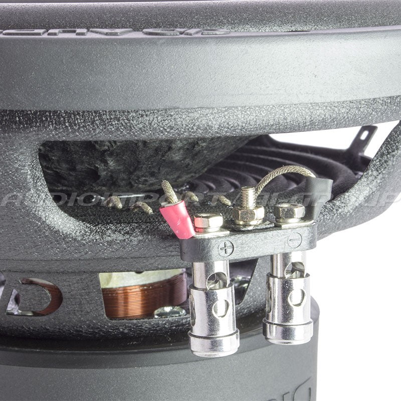 DD Audio Redline 210d D4 - Garsiakalbio jungtys ir varinė ritė iš arti