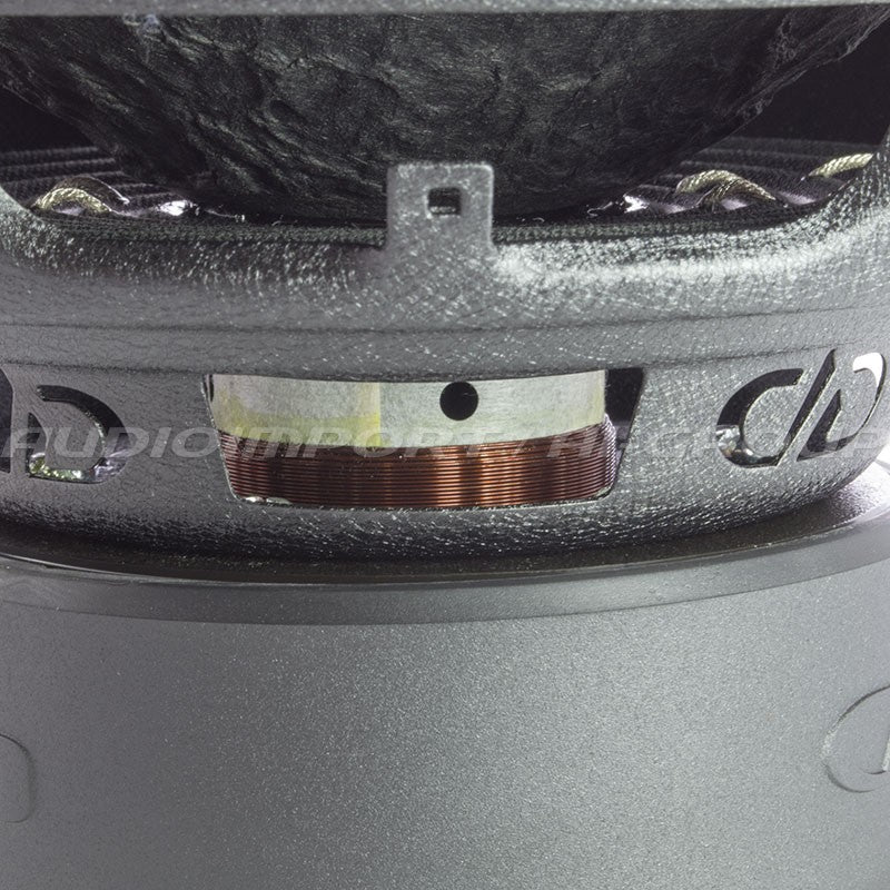 DD Audio Redline 210d D4 - ritės ir tvirtinimo detalės iš arti