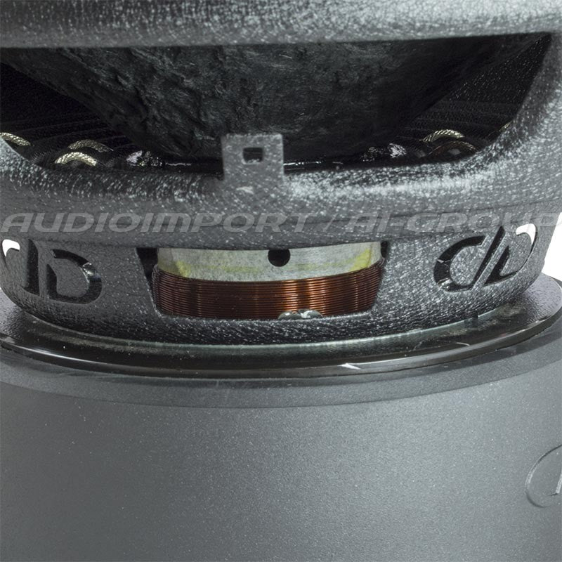 DD Audio Redline 510d D2 - ritės ir magnetas iš arti
