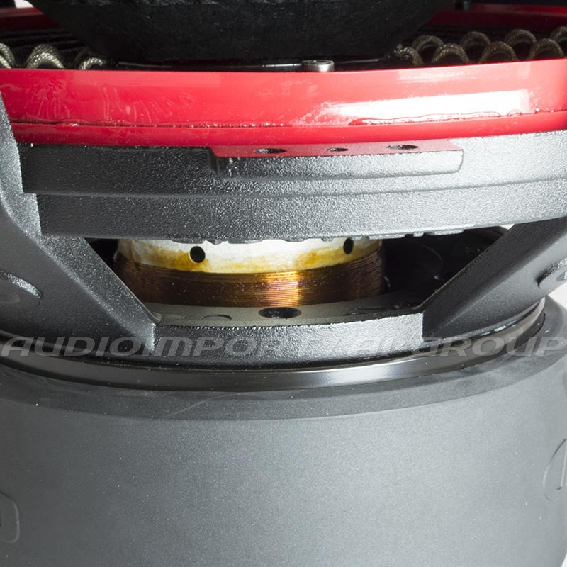 DD Audio Redline 715d D4 - Garsiakalbio ritė ir raudonas rėmas