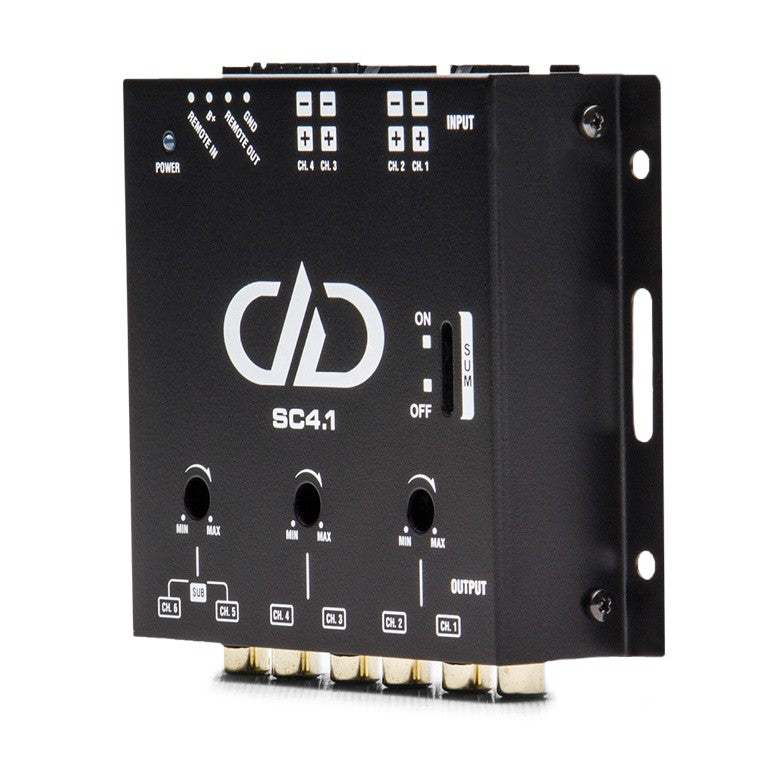DD Audio SC4.1 4-kanalinis linijamuonis - Galinė panelė su jungtimis ir valdymo elementais