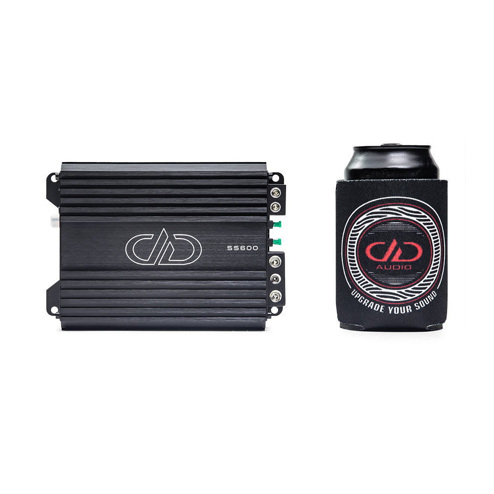 DD Audio SS600 - stiprintuvo šoninė panelė su jungtimis