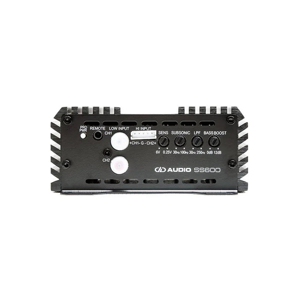 DD Audio SS600 - galinė panelė su jungtimis ir reguliatoriais