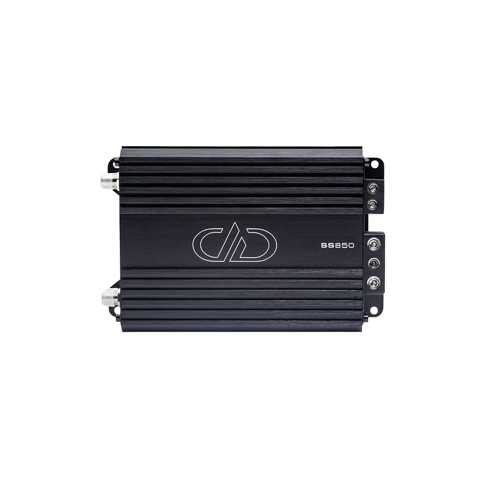 DD Audio SS850 - Šoninis vaizdas su jungtimis ir logotipu