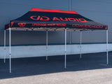 DD Audio Tradeshow-Tent 10″X20″ - Šoninis vaizdas su logotipais ir užrašu