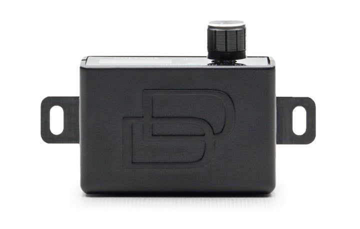 DD Audio VM-RMT // M Series įtampos nuotolinio valdymo pultas su 8 kontaktų jungtimi VMRMT