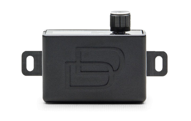 DD Audio VM-RMT // M Series įtampos nuotolinio valdymo pultas su 8 kontaktų jungtimi VMRMT